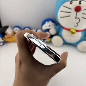 สมาร์ทโฟน 10 Pro Silver 256GB 5G พร้อมหน้าจอ OLED และกล้องหลังแบบสามเลนส์ - Product Image 5