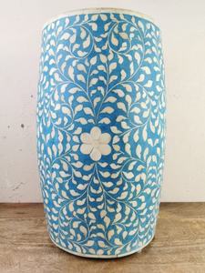 Mesa con incrustaciones de hueso Piezas de lujo y diseños de alta calidad - Product Image 2