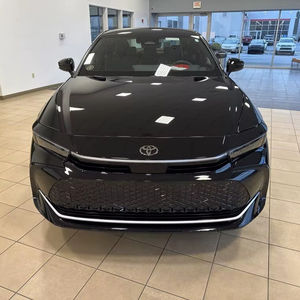 Meilleur prix Nouveau 2026 pour Crown Nightshade Berline de luxe à traction intégrale Transmission automatique Emission Euro VI Intérieur sombre - Product Image 1