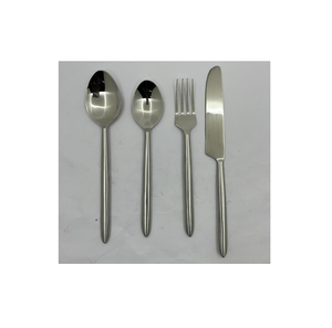 ชุดช้อนส้อมมีดสแตนเลส304มีด้ามจับดีไซน์หรูหราผลิตได้ - Product Image 6