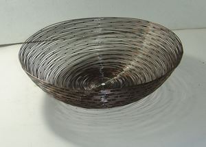 Panier à fruits moderne en fil de fer |   Bol à pain décoratif en métal |   Panier de rangement pour légumes minimaliste nordique pour le comptoir de cuisine - Product Image 2