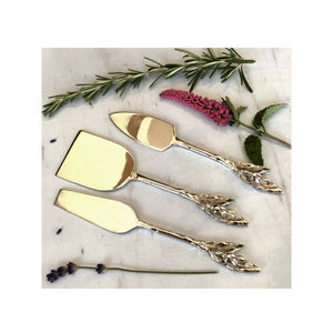 Vente en gros de planche à fromage verte en métal en acier inoxydable service de vaisselle de qualité supérieure avec manche en bambou outil à fromage de qualité - Product Image 5