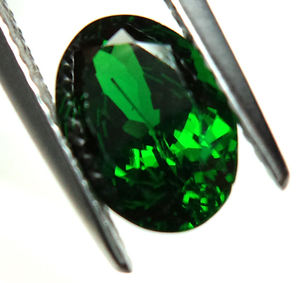 Piedras Preciosas Sueltas de Tsavorita de Color Verde Natural 100%, Forma Ovalada, Corte Facetado, Piedras Sueltas de Gran Tamaño para la Fabricación de Joyas al por Mayor - Product Image 1