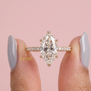 Bague de fiançailles en or 18 carats avec moissanite taille marquise, bague de mariée solitaire pavée de luxe pour femme - Product Image 1