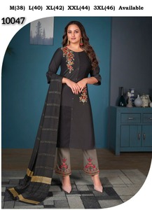 นักออกแบบล่าสุด Georgette ผ้าไหมมือทํางานลําดับ Kurti ตั้งโดย Fab Zone - Product Image 2