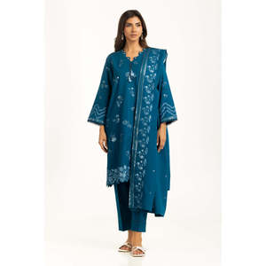 Traje Bordado Khaddar de 3 Piezas Estilo Casual IUSTKSD-1233 - Product Image 3