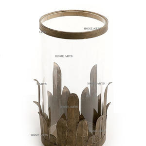 Ensemble de 2 porte-bougies classiques de qualité supérieure en métal et verre, fabriqués en Inde - Product Image 2