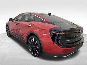 Toyota Crown Platinum d'occasion 2024 - Product Image 2