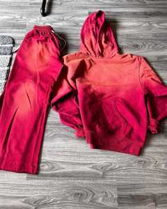 Ensemble sweat-shirt à capuche élégant inspiré de la sororité grecque et jogger confortable, tenue décontractée tendance pour une ambiance de campus ultime - Product Image 1