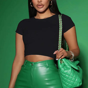 OEM venta al por mayor logotipo personalizado mujeres sólido impresión Camiseta corta mujer negro acanalado crop tops camisetas sexy de punto tubo camisetas mujeres - Product Image 6