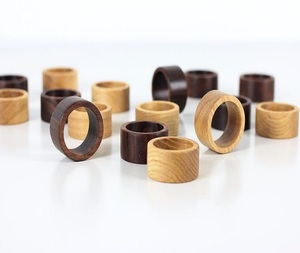 Anillos de Servilleta de Madera Modernos y Ecológicos Tallados a Mano, Porta Servilletas de Lujo para Fiestas y Restaurantes de F S INTERNATIONAL - Product Image 1