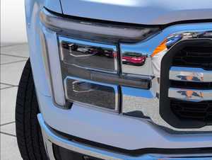 Ford F-150 LARIAT 4WD Crew Cab Pickup Usada 2025 - con Bajo Kilometraje - Product Image 4