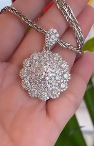 จี้เพชรโมอิสสีขาวตัดอย่างงดงามเครื่องประดับฮิปฮอปที่ยอดเยี่ยมพร้อมของขวัญที่มีเสน่ห์ตามต้องการสำหรับเธอ - Product Image 2