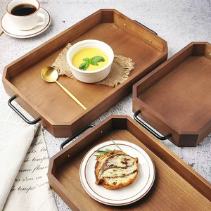 Plateau de service en bois rustique, écologique et durable avec poignées, design rectangulaire pour la présentation d'aliments et de boissons - Product Image 1