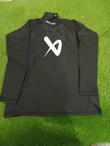 Maillot intérieur de hockey sur glace personnalisé avec logo, renforcé en Kevlar, protection anti-coupure du cou, couche de compression pour usage professionnel - Product Image 6