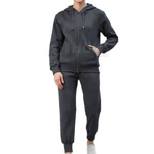 Bajo Moq Diseño personalizado Mujeres Chándales Uso al aire libre Ropa de mujer Color personalizado Mujeres Chándal - Product Image 1