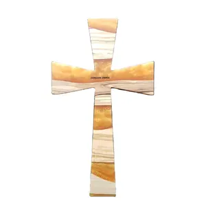 Croce da appendere alla parete di cristo in resina e legno fatta a mano per la protezione degli occhi diabolici