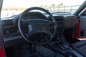 BMW 325I CONVERTIBLE USADO DE 1991, VOLANTE A LA IZQUIERDA/DERECHA - Product Image 4