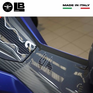 Adesivi 3D per Poggiapiedi e Protezione Porta per Moto Aprilia SR GT 125 e 200, Accessori Moto Personalizzabili - Product Image 5