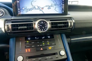 Lexus RC F Track Edition 2024 Boîte Automatique Transmission Intégrale Cuir Foncé Turbo Jantes Aluminium R18 Certifié Propre et peu utilisé - Product Image 3