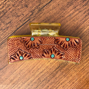 Nouvelle arrivée vente chaude Western élégant à la main usiné en cuir gravé pinces à cheveux en cuir griffe accessoires de cheveux pour les femmes - Product Image 2