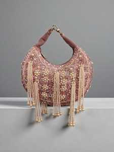 Bolso de mano con solapa de gamuza bordada india con trabajo de perlas y cuentas para uso nupcial de moda vintage - Product Image 2