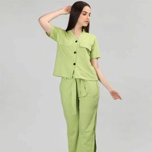 Ensemble élégant pour femmes-Haut et bas assortis pour un look sophistiqué et tendance - Product Image 2