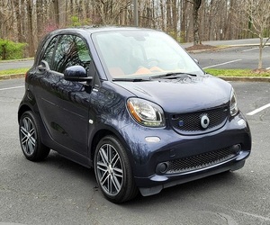 Gran Oferta, Excelente Estado: Smart Fortwo Eléctrico 2018, Listo para Enviar - Product Image 1