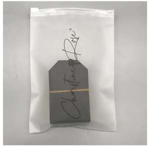 Sac à fermeture éclair en plastique noir biodégradable avec impression de logo personnalisé sacs à vêtements vêtements sweats à capuche emballage de t-shirt pochette Ziplock Vietnam - Product Image 3