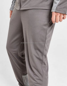 Trajes Deportivos Personalizados para Hombre de Alta Calidad, Corte Ajustado, 100% Poliéster, Transpirables, con Logotipo de Invierno, Diseño Liso, Servicio OEM - Product Image 4