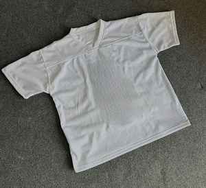 Camiseta de Punto Transpirable Personalizable con Logotipo Personalizado, Estilo Urbano, Diseño Ajustado, Métodos de Serigrafía e Impresión por Agua - Product Image 5