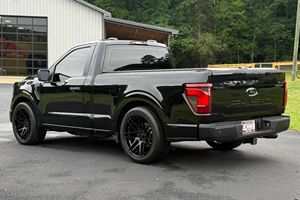 Ford Roush F-150 Pickup 4x4 Turbo 2025, Faros LED Negros, Transmisión Automática, Neumáticos R20, Asientos de Cuero - Product Image 4