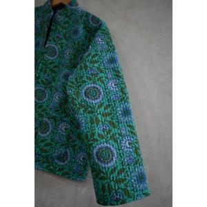 Veste matelassée à boutons en coton tissé à la main en Inde, écologique, réversible, à imprimé floral, chaude, manches longues, unisexe, hiver - Product Image 3