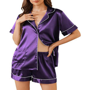 Conjuntos de pijama de satén sedoso Camisa de manga corta Conjunto de pijama de satén de seda suave Ropa de dormir con botones para el hogar - Product Image 1