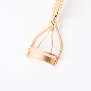 Rizador de pestañas Premium de Color dorado recién llegado 2024 para pestañas perfectas - Product Image 3