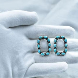 Pendientes hechos a mano de plata esterlina turquesa Mojave para mujer - Product Image 1