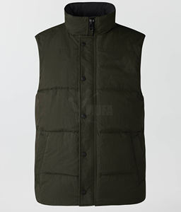 2025 Hot Selling Customized O-Neck Collar Men's <b>Lightweight</b> Waterproof Puffer Vest Breathable Outer Wear for Winter - Product Image 1