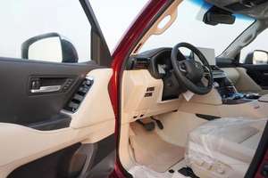 La Mejor Oferta del Día 2025 Toyota Land Cruiser 3.5T VXR Híbrido, Motor Híbrido V6 de 3.5L con Doble Turbo que Produce 457 Caballos de Fuerza - Product Image 6