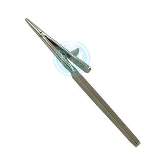 Portaagujas Silcock Premium de Acero Inoxidable, Instrumento Quirúrgico con Pinzas de Punta Fina para un Manejo Preciso de Agujas, Uso Hospitalario - Product Image 3