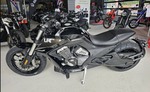 BD 700 Cruiser - 700CC Moteur en ligne à quatre cylindres refroidi par eau EFI Pneus ultra larges Puissance de 1,1 kW et confort ergonomique Garantie de 2 ans - Product Image 4