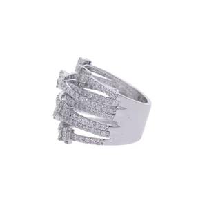 Anillo envolvente ancho multibanda de oro de 14 quilates con baguette y diamantes redondos, joyería elegante y moderna de lujo para mujer - Product Image 4