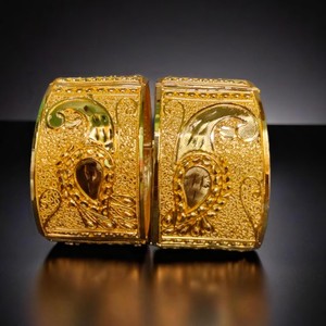 Fashionable Designed <b>Bangles</b> <b>Set</b> with 22K <b>Gold</b> Plated Modern Style <b>Bangles</b> <b>Set</b> for Women Wear Jewelry by Exporters - Product Image 1