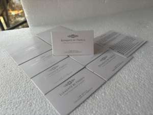 Cartes-cadeaux électroniques de mariage personnalisées de luxe avec impression métallique de qualité supérieure et logo élégant en feuille sur papier - Product Image 4