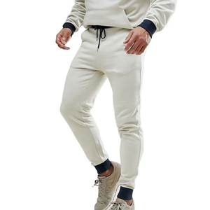 Nouveauté, vente en gros, ensemble deux pièces de jogging d'hiver à capuche et pantalon de survêtement à motif solide 100% coton ensemble de survêtement de service OEM - Product Image 3