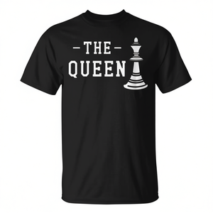 Camiseta sin mangas con diseño de reina de ajedrez para entusiastas del ajedrez y amantes de los juegos de mesa - Product Image 2