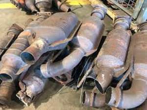 Competitively Priced Universal Used <b>Catalytic</b> <b>Converters</b> Scrap Honeycomb Engine Parts on Sale - Product Image 2