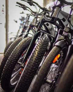 Bici Elettrica Professionale per Adulti, Motore da 1800W di Picco, 128 km di Autonomia, Fino a 48 km/h, Batteria Rimovibile da 720Wh, E-bike Pieghevole, Controllo Tramite App e Completa - Product Image 3