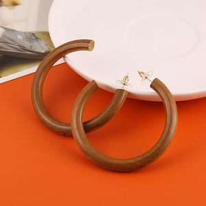 Boucles d'oreilles en bois personnalisées faites à la main Boucles d'oreilles élégantes pour femmes et filles cadeaux d'Inde - Product Image 1