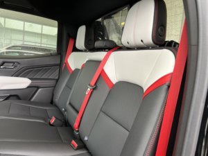 GM C Canyon 4WD AT4X 2024 Usado en Buen Estado - Product Image 6