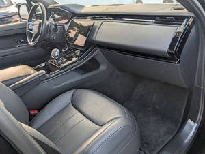 Land Rover Range Rover Sport P360 SE 2023 Usado en Excelentes Condiciones - Product Image 5